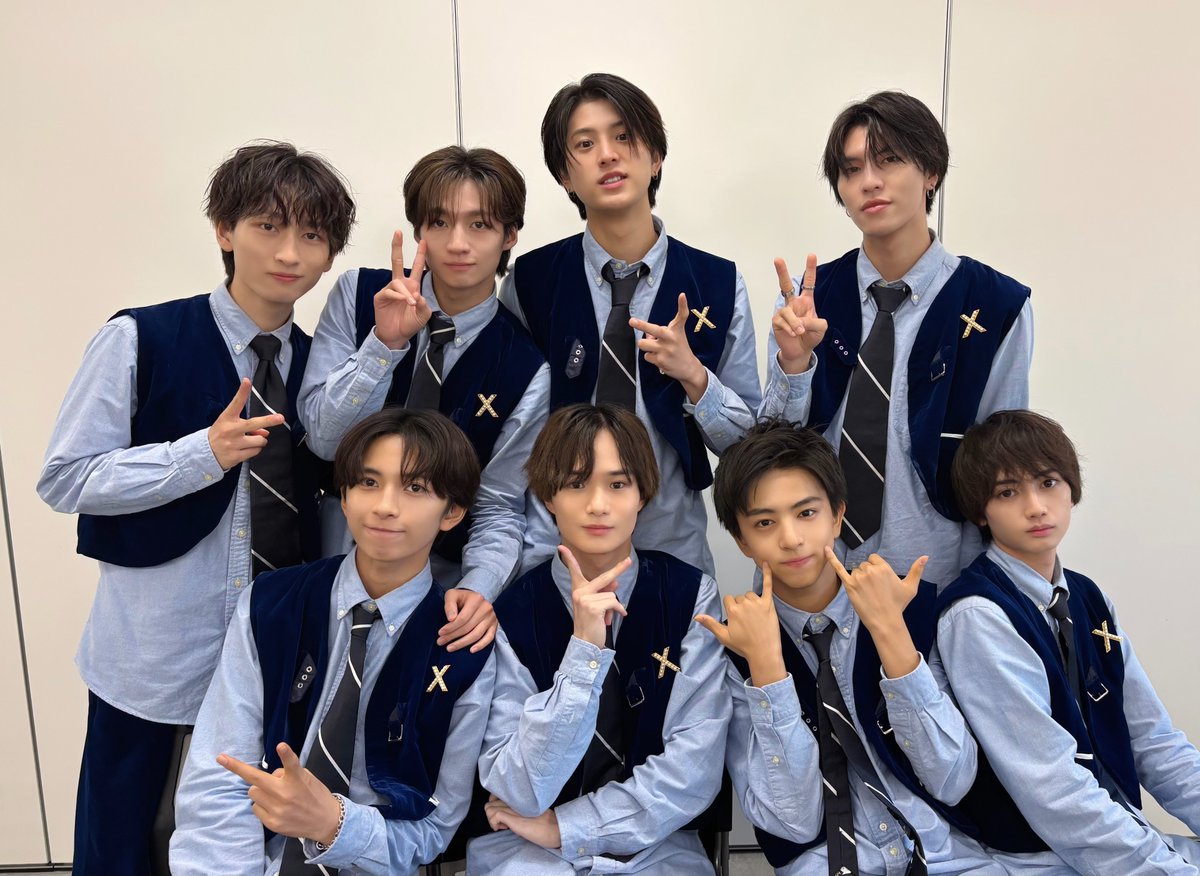 ICEx_official's tweet photo. ／
リリースイベント
ありがとうございました！✨
＼

本日は
#ICEx 6thシングル『インストール』
発売記念リリースイベント⚙️

本日披露した楽曲はこちら！⬇︎
少しでも気になった方はぜひチェックしてください！

🎵 青と白
🔗 https://t.co/7EbSkoIrei

🎵 BOOM BOOM BOOM
🔗 https://t.co/sAt8wML7O7

🎵インストール
🔗 https://t.co/liMeHb9vzC

次回はリリース日！…👇

🗓️7月23日(水)
⏰18:00 開演
📍ららぽーと豊洲
シーサイドデッキ メインステージ

リリース日、ぜひお越しください！！🧊✨

#インストール
#COOLer