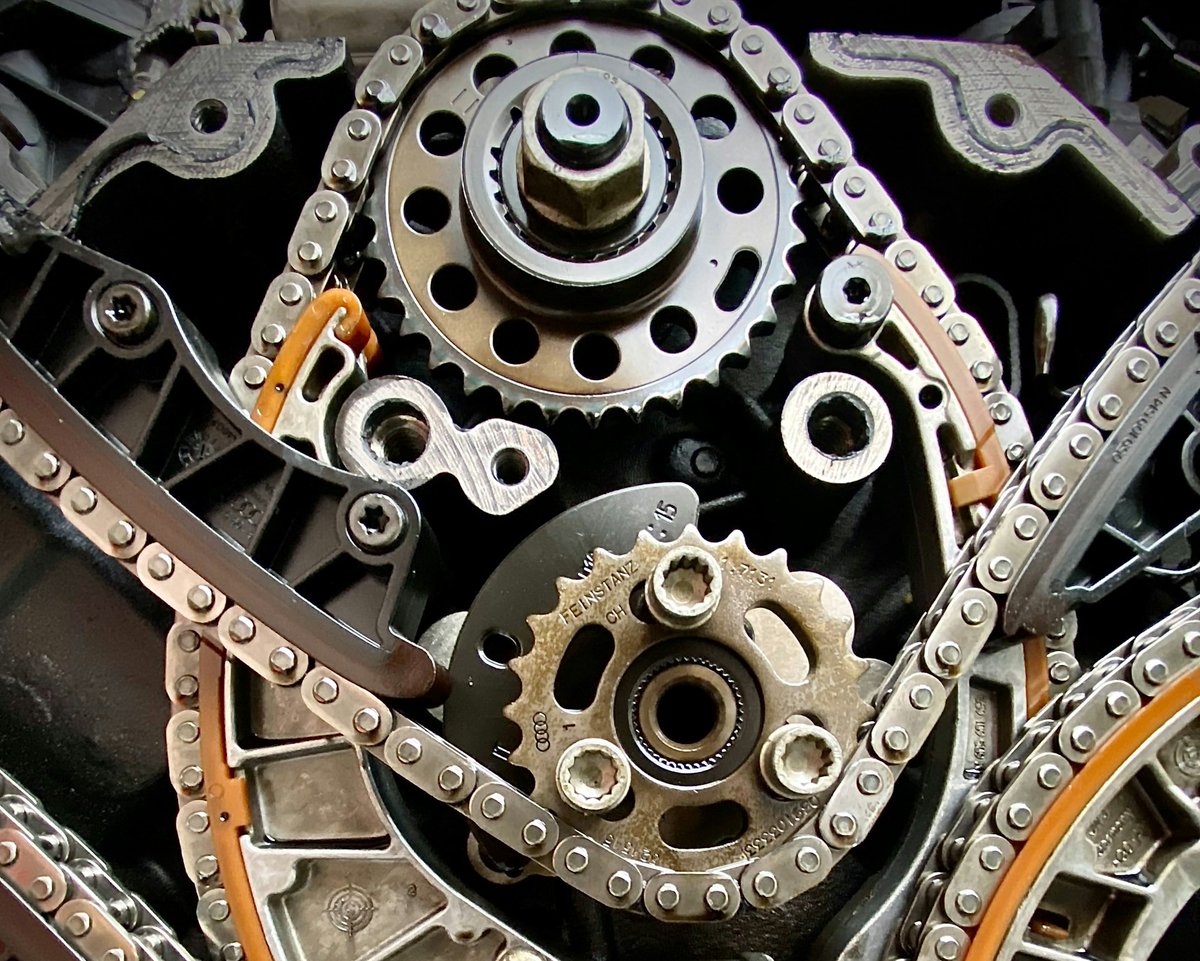QuoteResearch's tweet image. Which prominent political economist wrote the following in 1848?
It is questionable if all the mechanical inventions yet made have lightened the day's toil of any human being
quoteinvestigator.com/2025/07/21/mac…