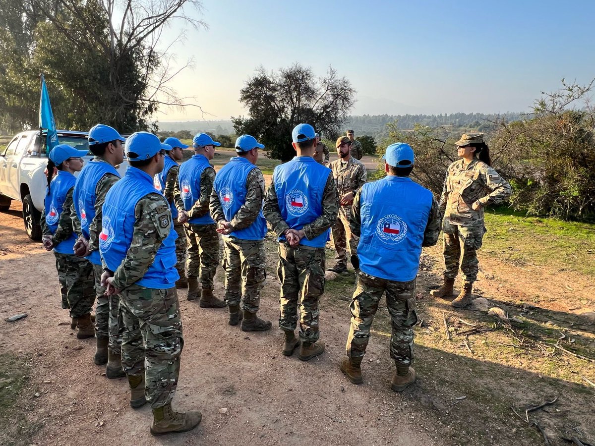 CSgt Field of the Royal Gibraltar Regiment took part in Ex CECOPAC 🇨🇱, training troops for a UN peacekeeping mission to Cyprus.

He delivered lessons in Spanish and led fieldwork on migrant management, civilian engagement, and English comms 📝

#RoyalGibraltarRegiment #CECOPAC