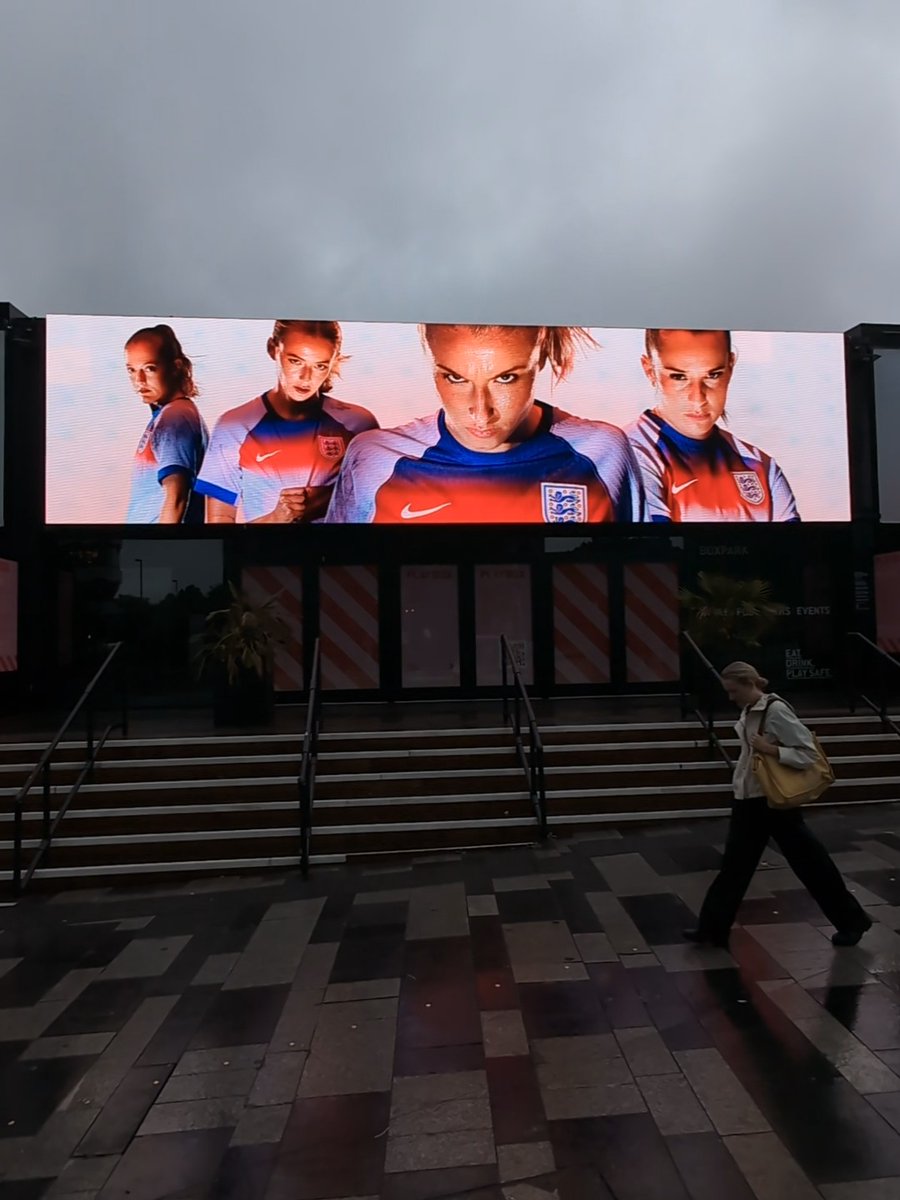 Londonist's tweet image. Good luck to the Lionesses tonight 💪 (looking particularly formidable outside Boxpark Croydon the other day)