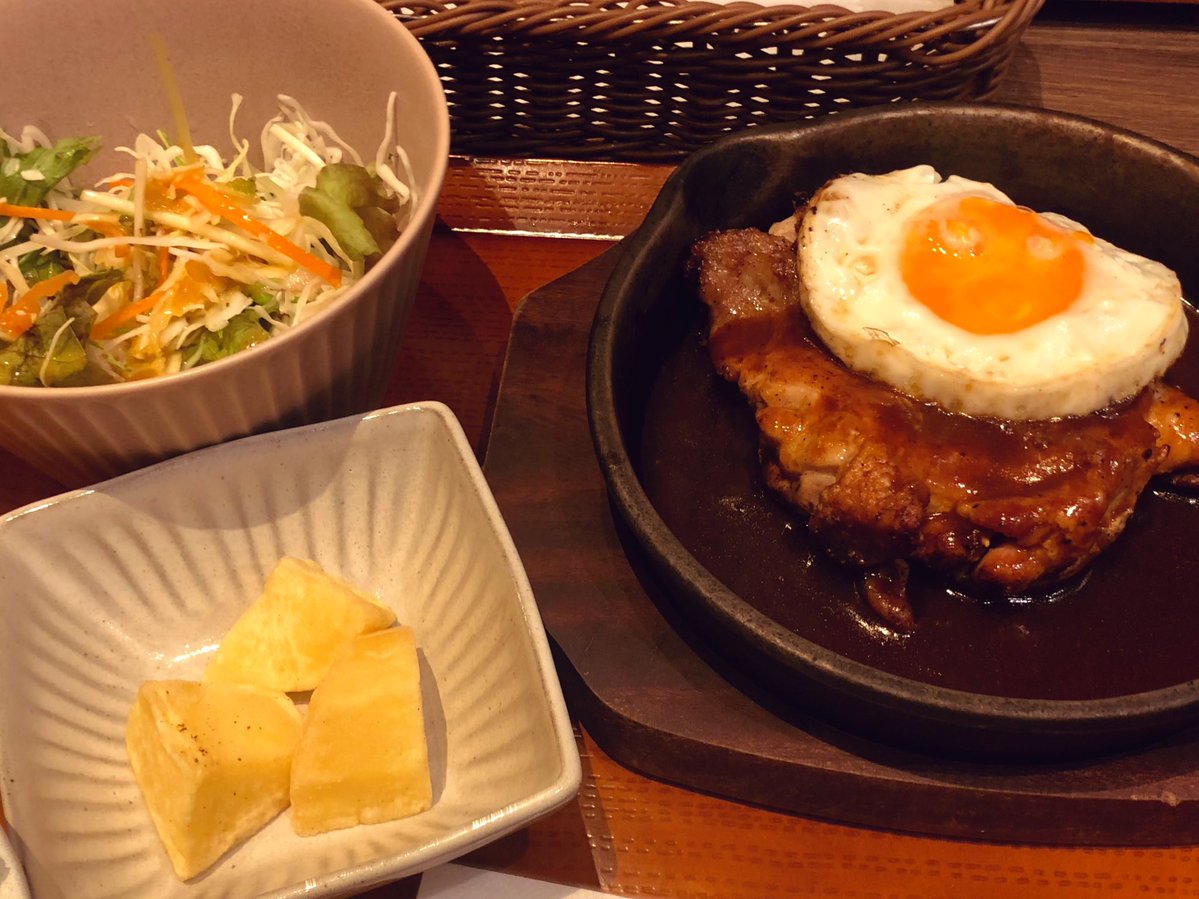 FloaMeya's tweet image. 飯( *¯ ꒳¯*)✨