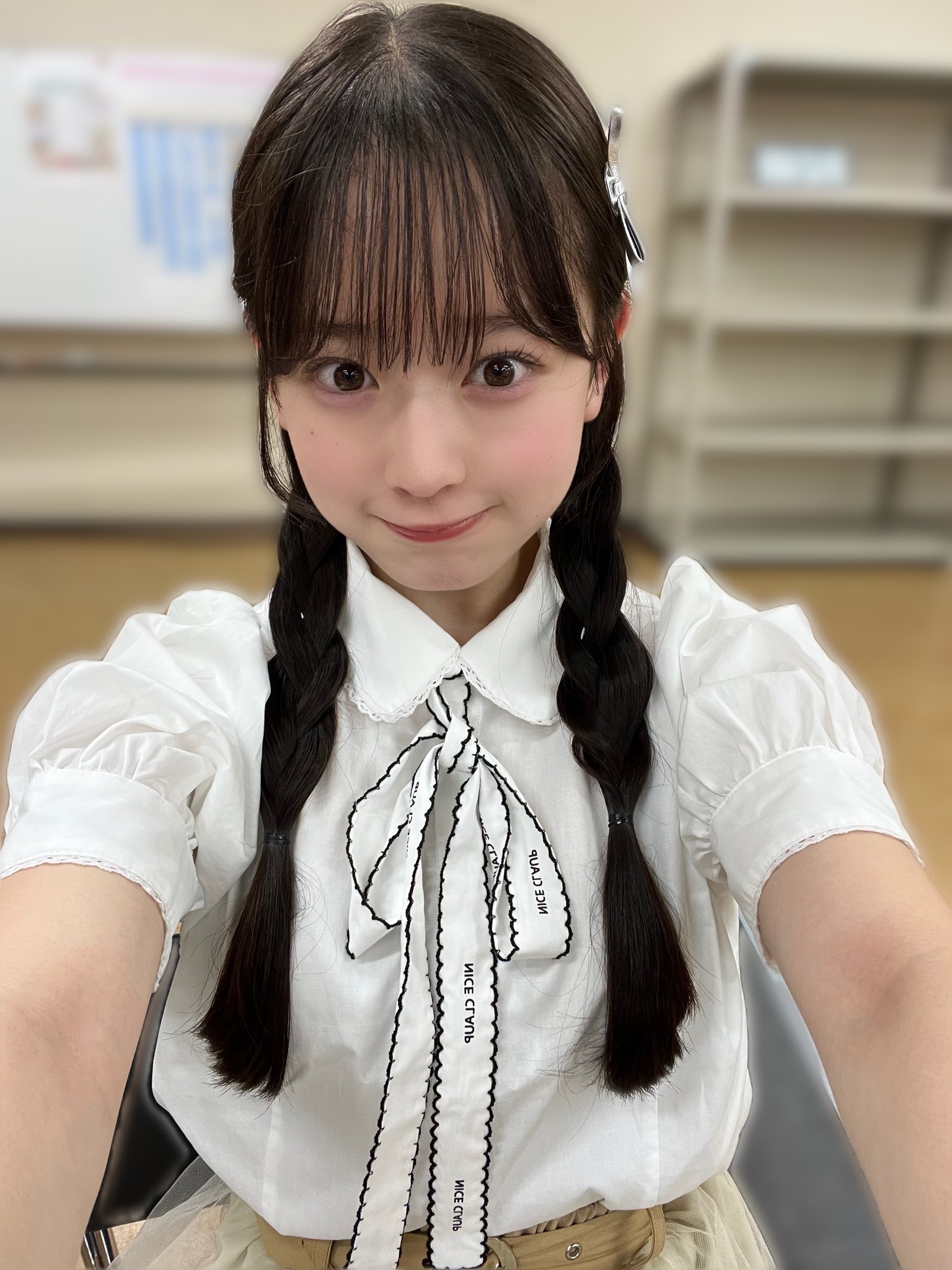 AKB48 近藤沙樹 サイン入り タペストリー スクラッチ 近藤 沙樹 | AKB48 Official Shop