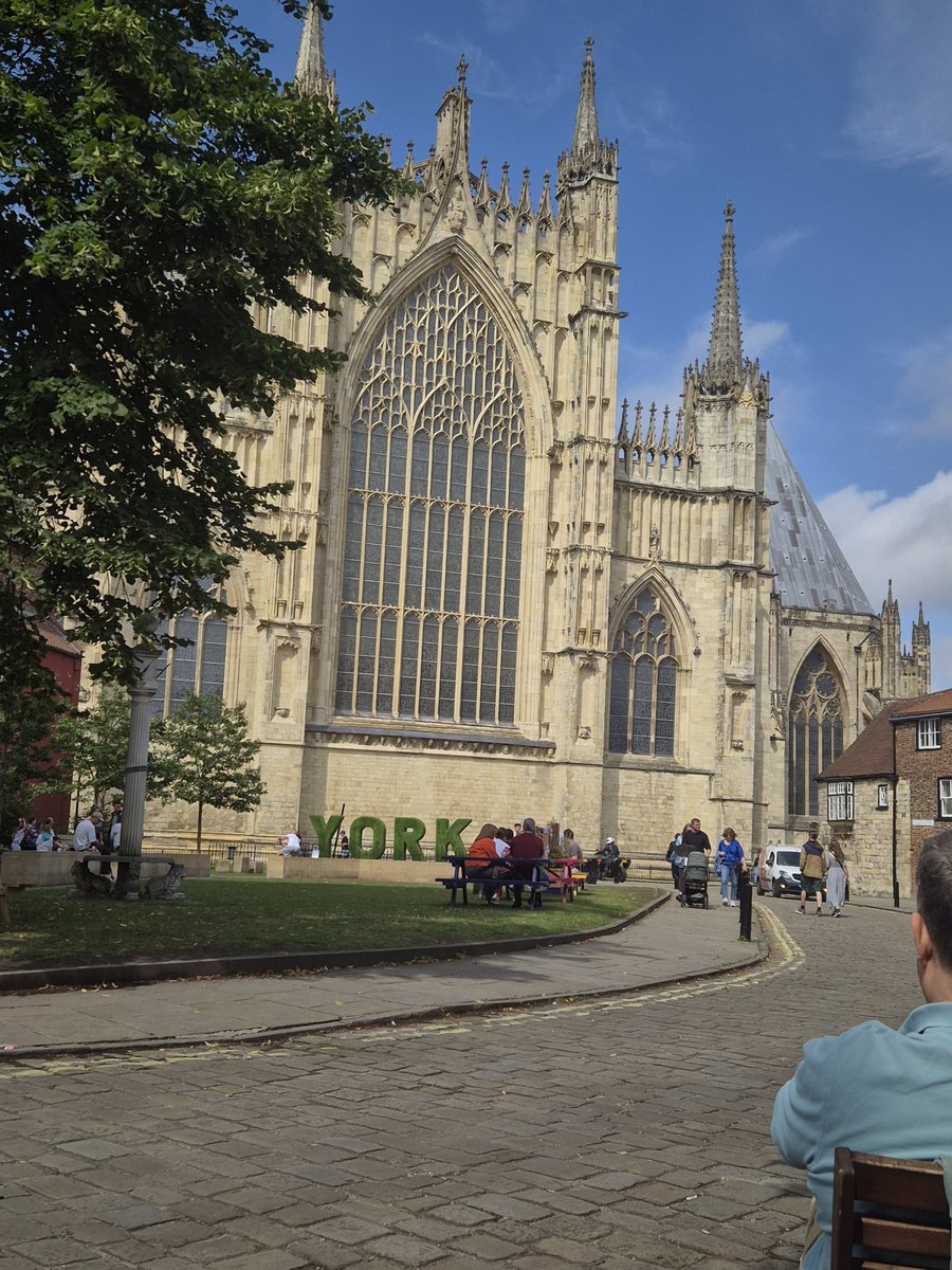 Chappie355's tweet image. Can you guess where I am?