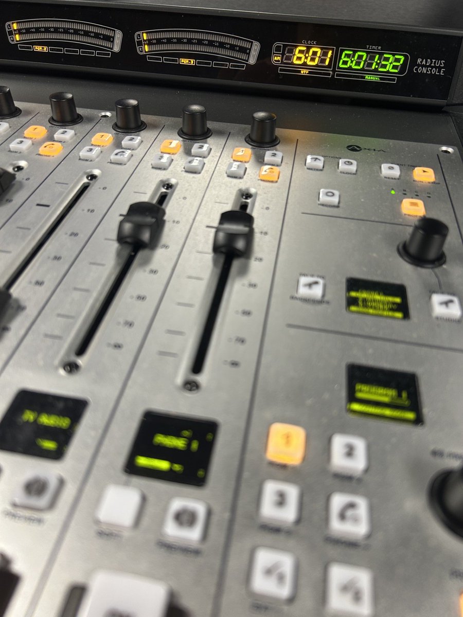 WVOutdoors's tweet image. We're on the air with the West Virginia Morning News. Check us out and start the week up to date. Listen on @WVMetroNews Radio or the live stream at wvmetronews.com @JeffJenkinsMN, @DWoodsOnAir and I are in today to get your day/week started informed.