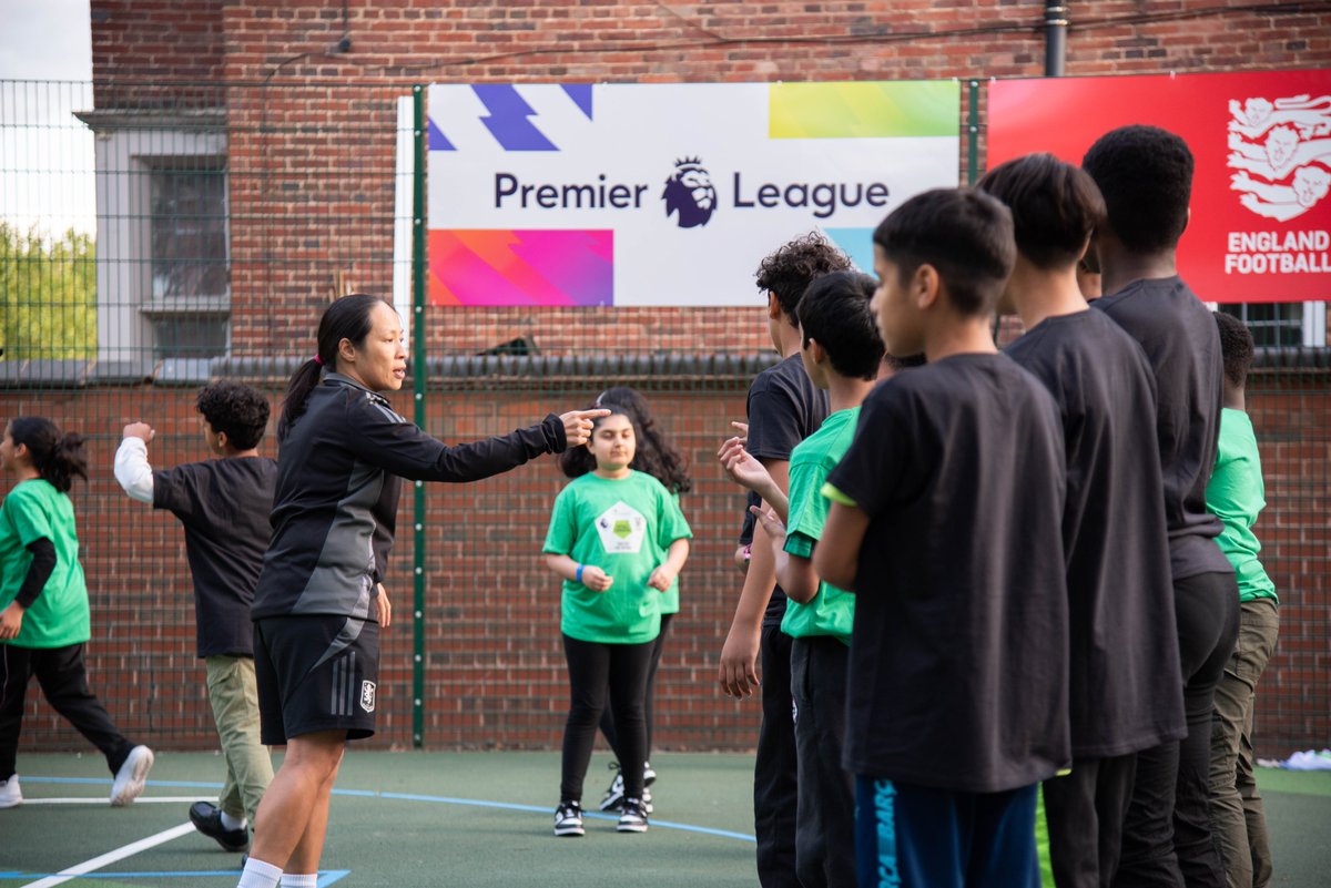 AVFCFoundation's tweet image. We have NEW PlayZones sessions happening in Kingstanding on Wednesdays for boys going forward ⚽️🏃🏽
PlayZones are safe, inclusive and accessible outdoor facilities that bring communities together through recreational forms of football and a range of other sports.
Join this…