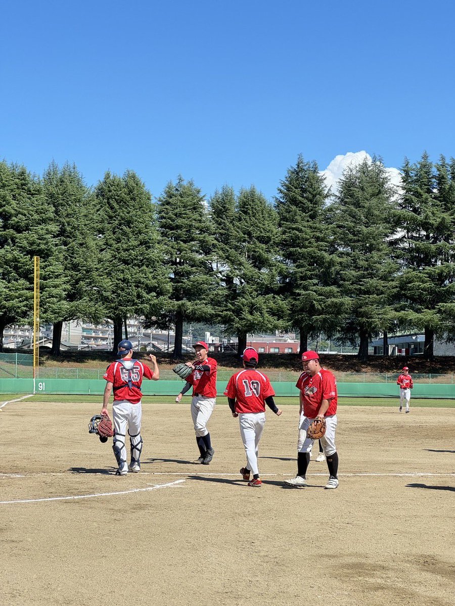 onez_baseball's tweet photo. 7/20(日)PRIDE JAPAN甲子園山梨予選
vs   ivy   3-0〇

試合が動いたのは6回、志村の中前打、三浦の出塁で4番菅谷の右中間2点タイムリー2塁打で先制。
さらに、及川の内野安打で1点を追加。投げては、先発渡邉▷勝又の継投とし、完封。3点を守り切り勝利しました！
ivy様ありがとうございました！ https://t.co/F92cp5T9ew