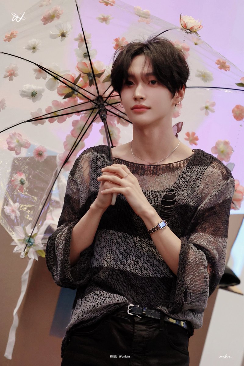 wantbin_'s tweet image. 250721 yeti
#라이즈 #원빈