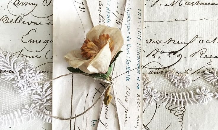 AcademiaDreams's tweet image. βI love everything that's old, β old friends, old times, old manners, old books, old wine.β
β Oliver Goldsmith