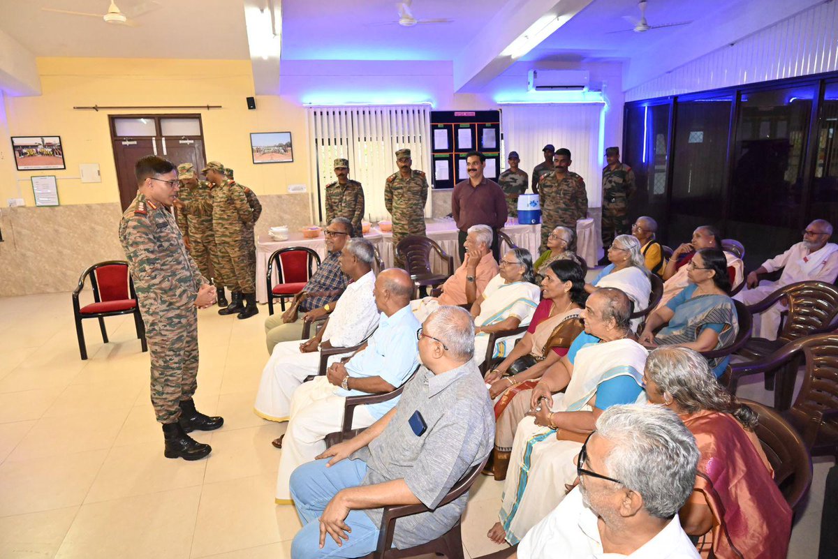 DefencePROTvm's tweet photo. In a heartfelt gesture of care and respect, 20 senior citizens from Adopted Sevaashram Old Age Home, #Trivandrum were invited to #Pangode military station for a special visit. The elders toured the office area and shared tea and conversations with soldiers forging bonds across generations.The mil station actively supports Sevaashram, ensuring dignity and compassionate care for #Kerala’s elderly. #WeCare
#SevaInUniform #IndianArmy
@SpokespersonMoD @IaSouthern