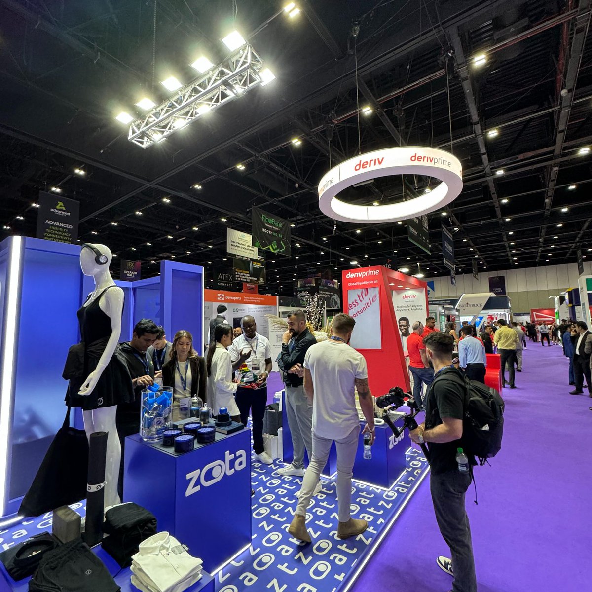 CryptoGarv's tweet image. Why Dubai🇦🇪?
That was the question in my heart when I moved here 3 years ago.
Fast forward:
📍300+ Web3/crypto events
🤝 Met builders, VCs, degens..
🌍 TOKEN2049, Blockchain Life, Cardano Summit, RAK DAO &amp;amp; more
Grateful for the ride — and it’s just the beginning. 🚀
#Web3 #crypto