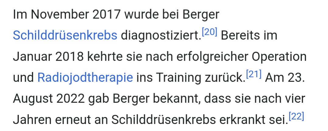 NiklasWenzel_'s tweet image. Können wir mal kurz festhalten, wie heftig Ann-Katrin Berger ist?
Zweimal an Krebs erkrankt.
Zweimal den Krebs besiegt.
Zurück in den Profisport gekämpft.
... und dann die Nationalmannschaft ins Halbfinale getragen.