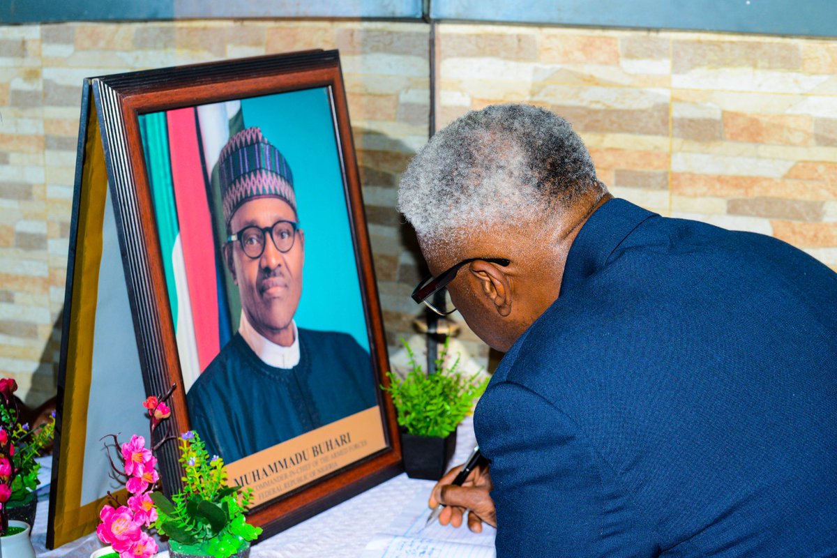 Housing Ministry Pays Glowing Tributes To Late President Buhari 

* Buhari, a leader who had a deep patriotic conviction, love for his dear country - Belgore 

* He was a man of integrity, uprightness, honesty - Staff 

fmhud.gov.ng/read/3579