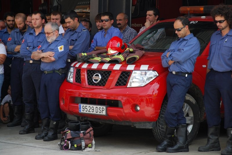 Avui fa setze anys del tràgic incendi d'Horta de Sant Joan, on cinc bombers varen perdre la vida. El nostre més sentit homenatge i agraïment etern a la feina que feu.