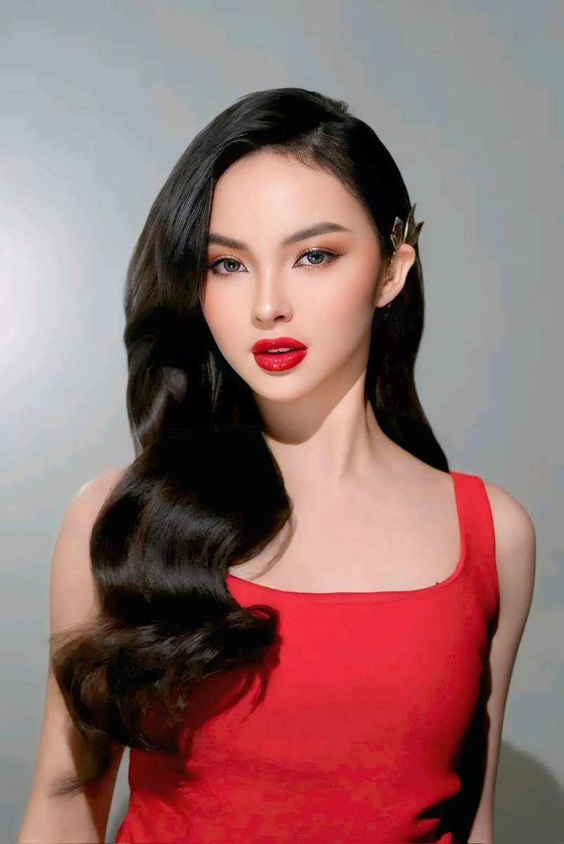 hymnofglass's tweet photo. A face that can pull off any hairstyles✨

#KaiMontinola https://t.co/HXeIuTt3V8