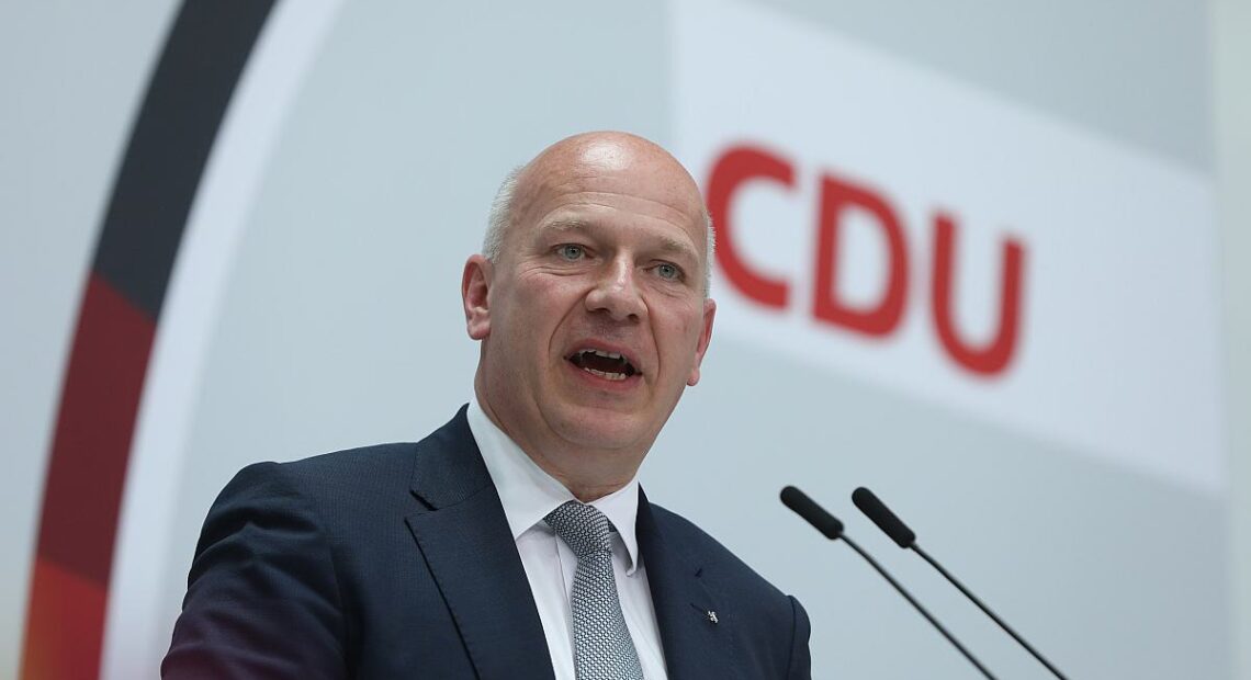 Kai Wegner von der <a href="/cduberlin/">CDU Berlin</a> regiert übrigens Berlin.