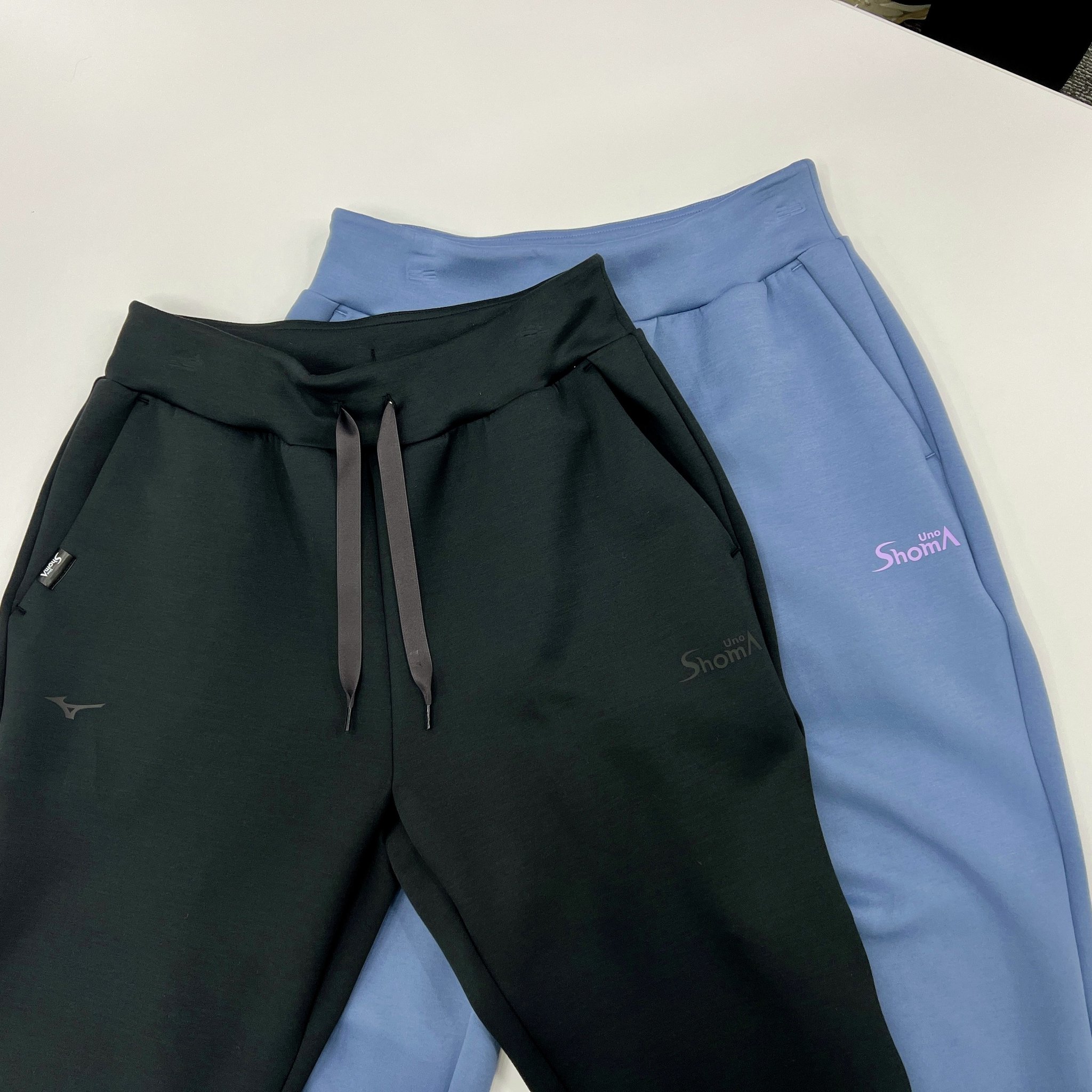 MIZUNO - MIZUNO 宇野昌磨 コラボモデル パーカー スエットパンツ　非売品グッズ MIZUNO - MIZUNO 宇野昌磨 コラボモデル パーカー スエット