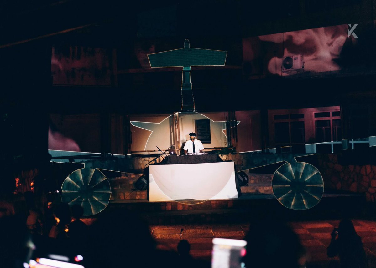 Kizigenza Xperience 💥
Vous m’avez donné la force, j’ai tout donné en retour. Merci du fond du cœur à chacun d’entre vous, à mon équipe et à tous nos partenaires…Kizigenza EP ⏳