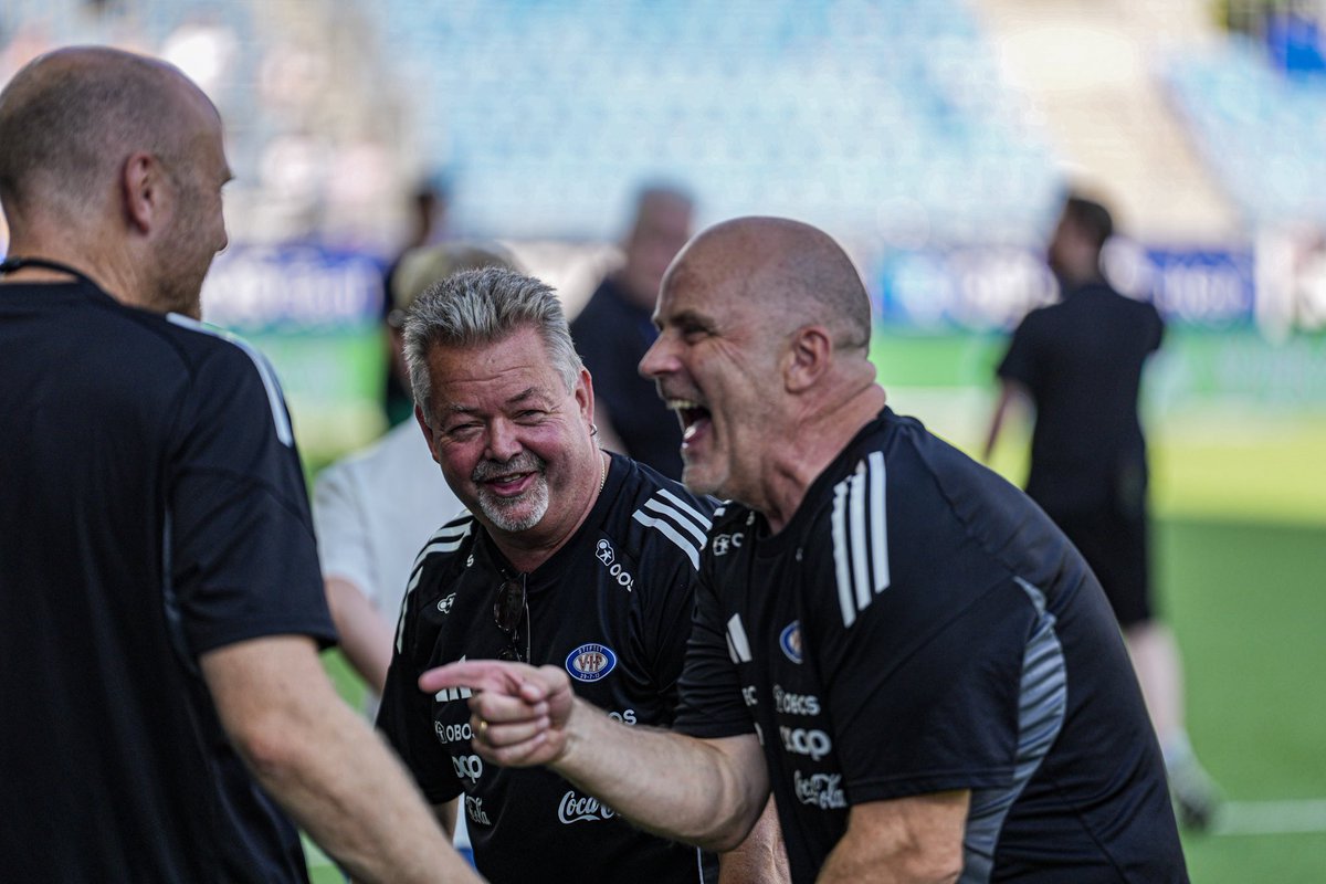 𝙑𝙞 𝙨𝙩𝙤 𝙨𝙖𝙢𝙢𝙚𝙣, 𝙤𝙜 𝙠𝙟𝙚𝙢𝙥𝙚𝙩, 𝙤𝙜 𝙫𝙖𝙣𝙩 𝙩𝙞𝙡 𝙨𝙡𝙪𝙩𝙩!

📸 <a href="/Finskeen/">Photokimppa</a>