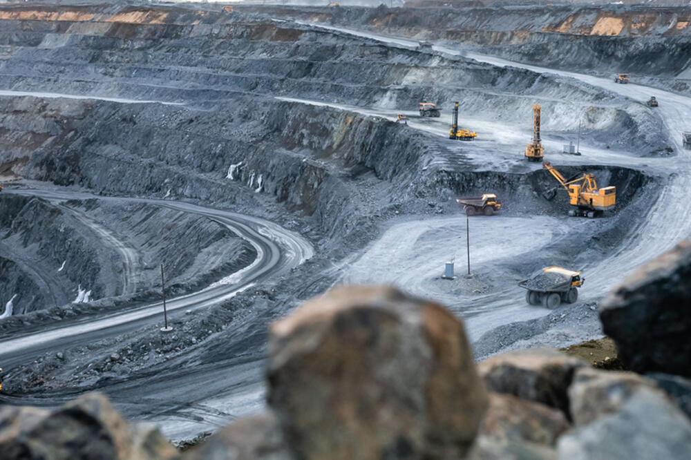 hiddennations's tweet image. According to available data, the countries of #CentralAsia hold 38.6 percent of the world's manganese ore reserves, 30.07 percent of #chromium reserves, 20 percent of #lead reserves, 2.6 percent of #zinc reserves, and 8.7 percent of #titanium reserves.
Additionally, the region…
