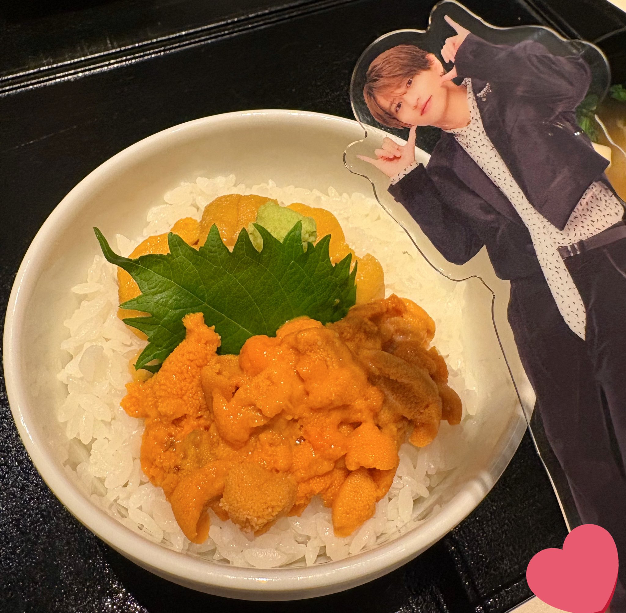 うに丼！パステル画　原画 うに丼🌻6号館Cア51b on Twitter