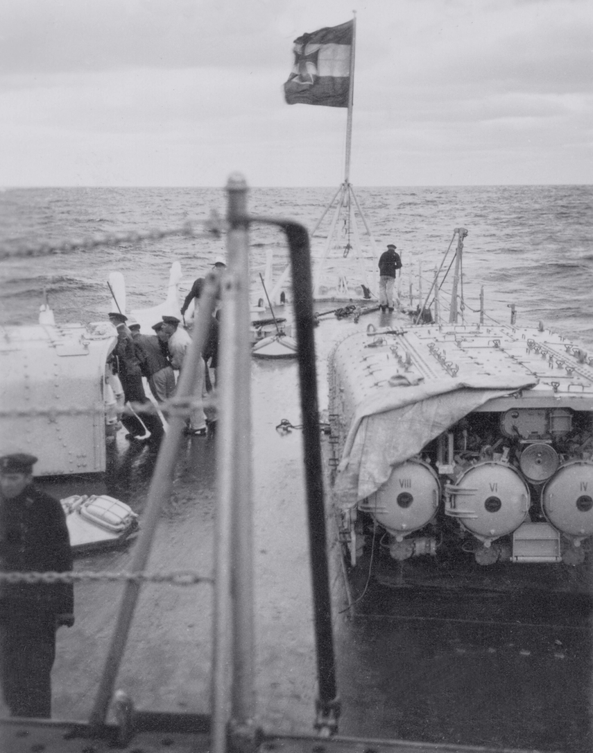 DramaWarship's tweet image. Date: Winter 1935. Location: The Bay of Kiel, Germany. Event: Commissioned into the German Navy in November, heavy cruiser Admiral Scheer commences her extensive tests in the Baltic Sea. Current status: Large hull fragments at 54°19'16"N, 10°09'49"E, under 5 m of rubble.