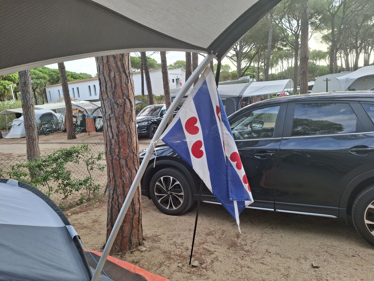 Bon dia minsken! ☕️

Wy sitte te plak. No lekker genietsje! 🌞