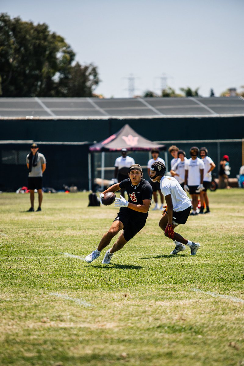 lfastudios's tweet image. Check out our new article on JAROD SERSANSIE: COLUMBIA COMMIT AND ONE OF SOCAL’S MOST SLEPT-ON WRS
@Jsersansie19
lfastudioss.mypixieset.com/blog/jrod-/