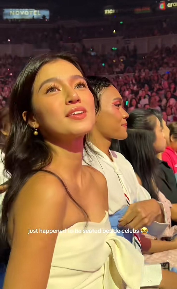 itzdanaaaa's tweet photo. GRABENG MUKHA YAN https://t.co/hsXcjJnFfl
