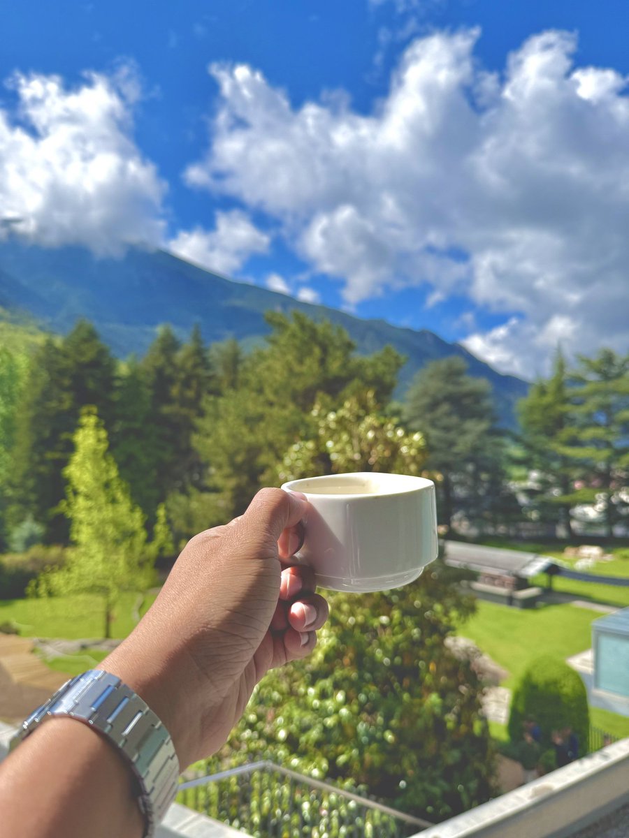 Magicmike033's tweet image. Believing in yourself is a full-time job.
No breaks. No days off.
Just discipline, delusion, and drive.

Every morning?
We clock in.
We grind.
We grow.

☀️ Let’s get this bread.
#StayLockedIn #GM