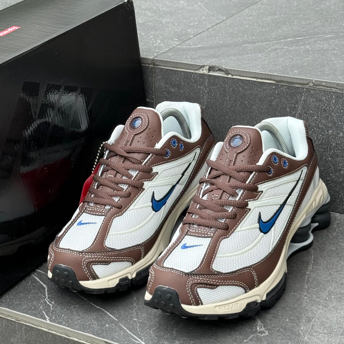 Sliders_Hub's tweet image. Cart! 🛍️
Prices (NGN)
Frame 1 : 75k (size 40-45)
Frame 2 : 50k (size 40-46)
Frame 3 : 50k (size 40-45)
Frame 4 : 40k (size 37-45)
Full Box Packaging! 📦
Nationwide Delivery! 🚚 🇳🇬
💬: Click link in bio to order via WhatsApp