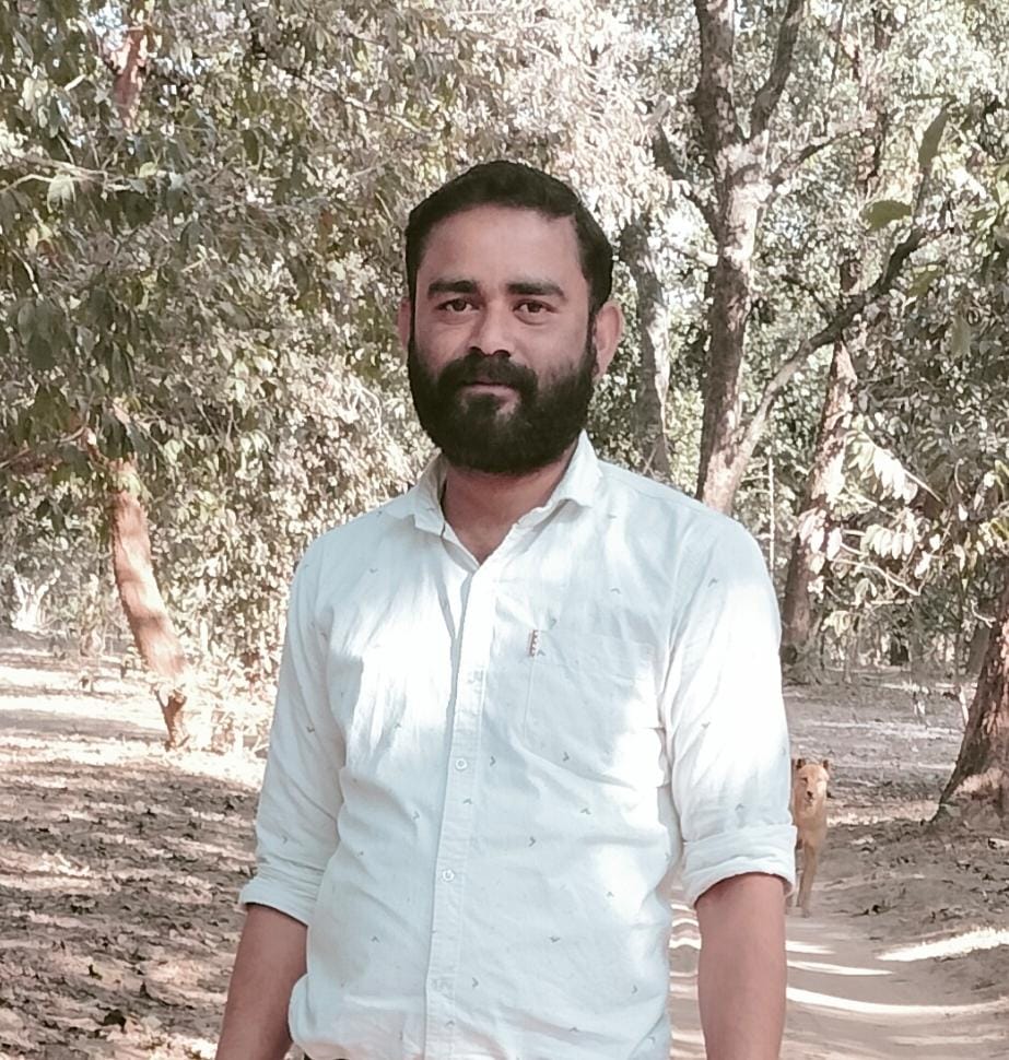 spanuppur1's tweet image. राजेन्द्रग्राम निवासी सुनील गुप्ता,आशीष सेन एवं आशुतोष सिंह  को राहवीर योजना के अंतर्गत  किया जाएगा सम्मानित
विगत दिवस सड़क दुर्घटना में घायल व्यक्ति को स्वयं के वाहन से सामुदायिक स्वास्थ्य केंद्र पहुँचाकर बचाई थी जान
*राहवीर योज़ना  प्राथमिकता से किया जा रहा है लागू