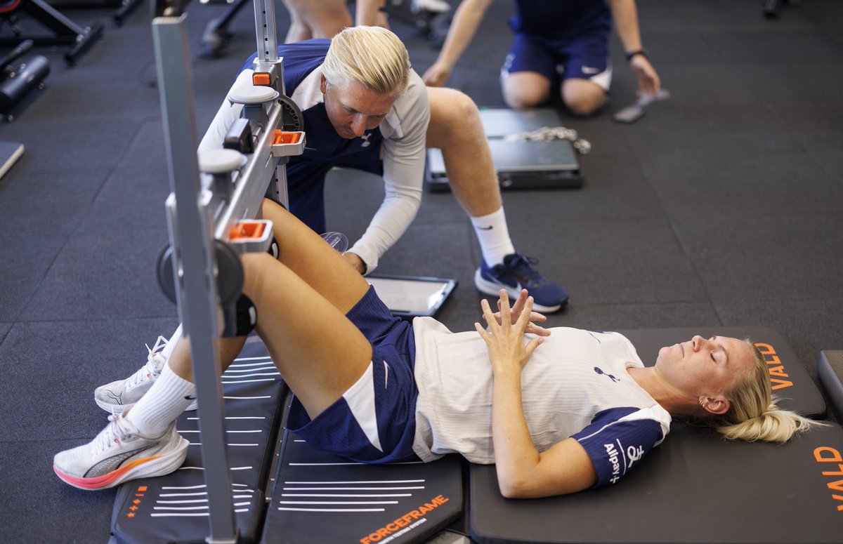 WE ARE BACK!

Two of my favourite days of the season (testing days) have already come to an end… solid work from the players. 

Now it’s time to analyse, discuss and collaborate with the performance and medical team, write programmes and push to the next level 💪 COYS.