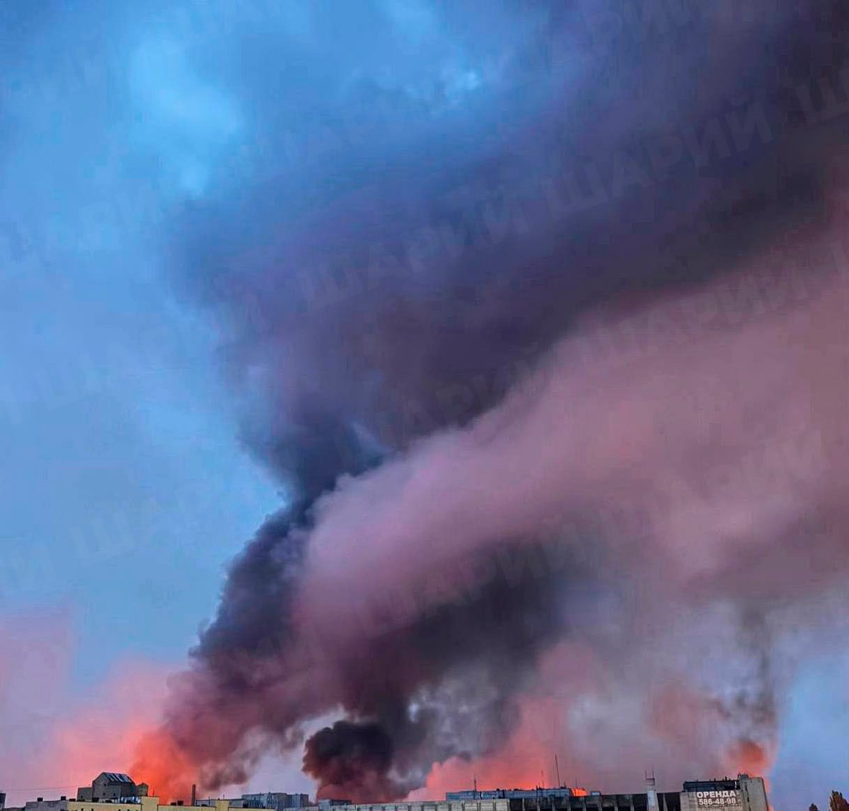 aleksbrz11's tweet image. The 18th sanctions package didn't work. Even if you implement 1,000 sanctions packages, you can't stop kiev from burning. kiev will continue to burn.馃嚪馃嚭馃敟Z