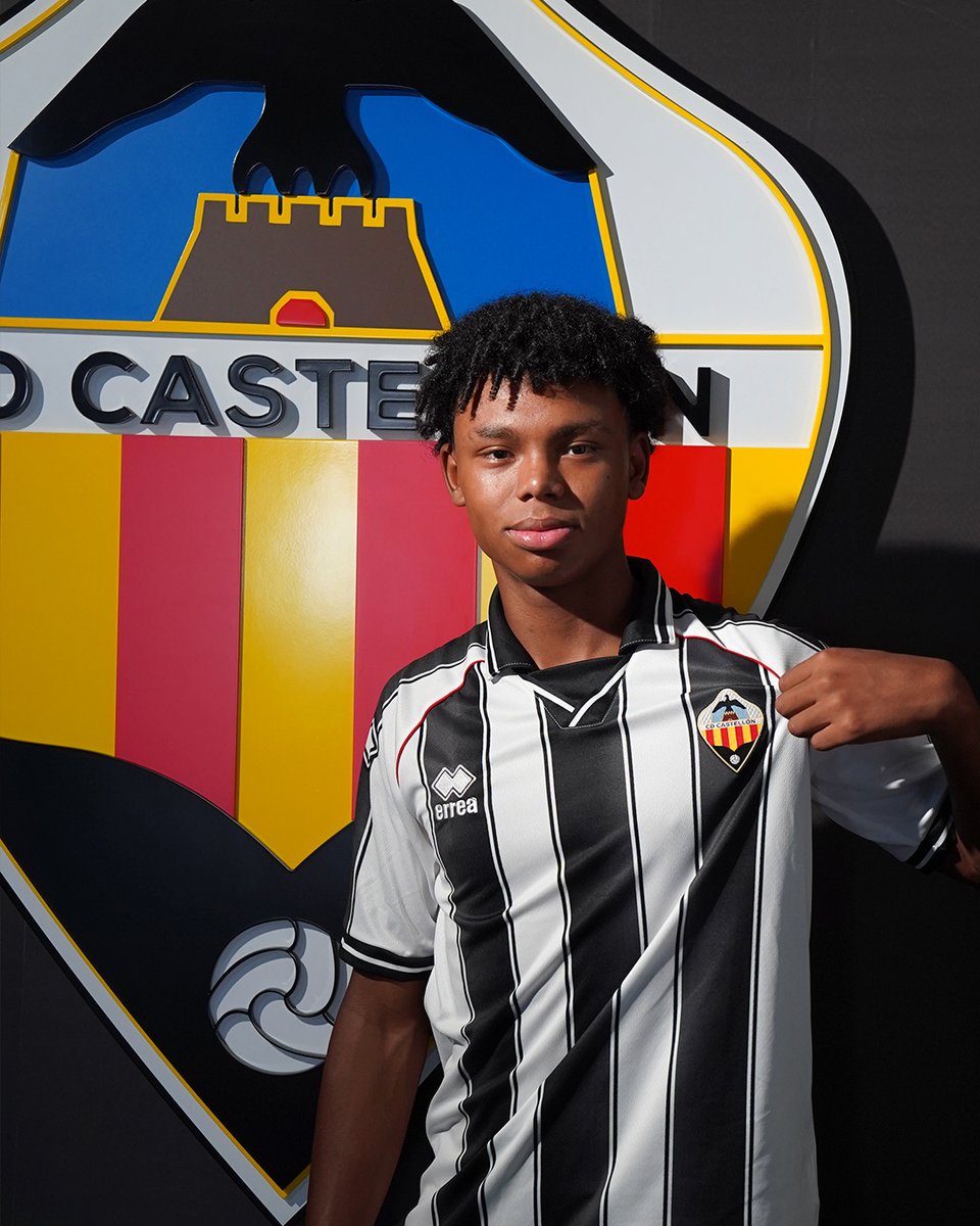 CDCS_Academy's tweet photo. ⚡️ Jordan Mejía, nuevo fichaje del Juvenil 'A'

🆕 El lateral ecuatoriano se incorpora a la estructura dirigida por Albert Milà

#PPO👂 https://t.co/n2AMSUlf5I