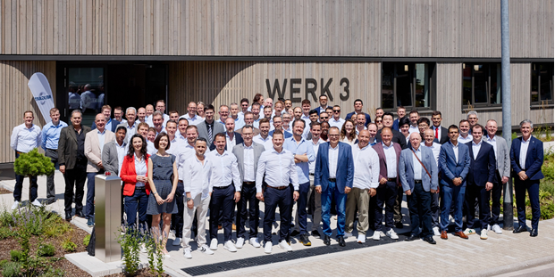 HMK  were proud to join our partner #Neugart to celebrate their new Plant 3 facility - a major milestone for the leading planetary #gearbox manufacturer.

📹Watch the highlights: youtube.com/watch?v=1j7SWX…

🔗Find out more: hmkdirect.com/news/hmk-celeb…

#HMKisNeugartUK #Automation