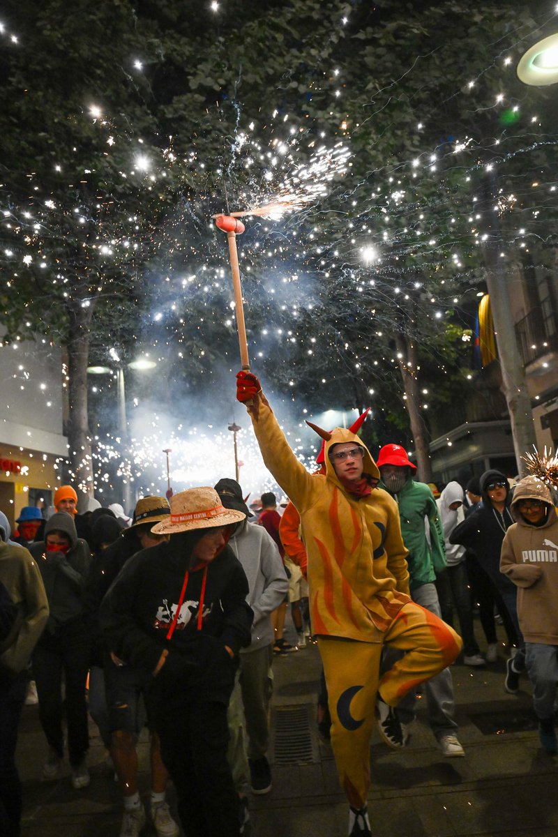 Les Santes Mataró tweet media