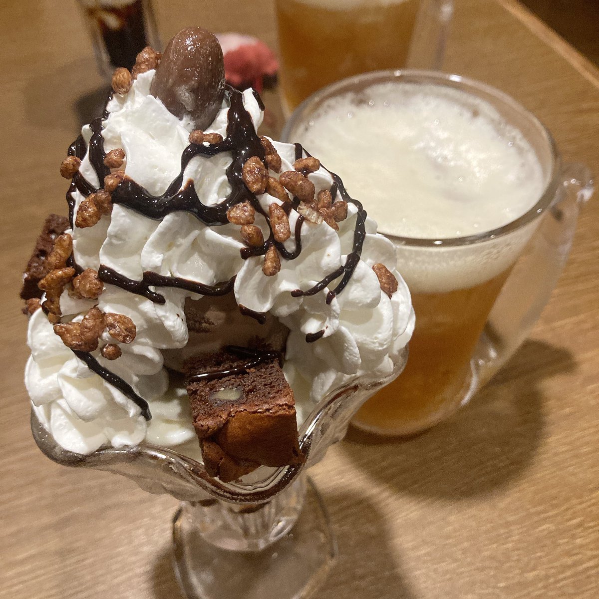 POSO3's tweet image. ずっと食べてる