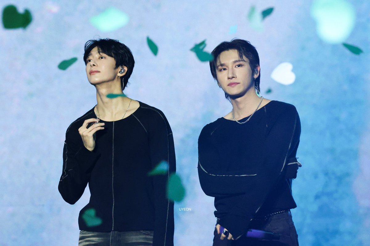 uyeon_126's tweet photo. 250720 커넥트엑스 막콘 #창균 #IM #아이엠 #형원
이거사랑맞잖아ㅜ https://t.co/W8hXnRfqAb