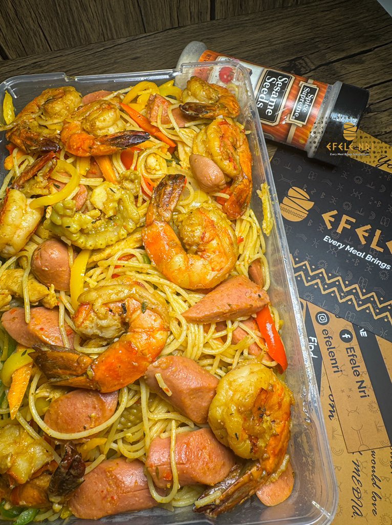 One thing about us <a href="/EfeleNri/">EfeleNri</a> we make scrumptious meals with the best quality ingredients.

Our bowls are generous, tasty and 100% hygienic.

Patronise me this week for everything you would love to eat, mention what you want and enjoyyyyy.

Is it Banga you want or Oha or Pasta?😃