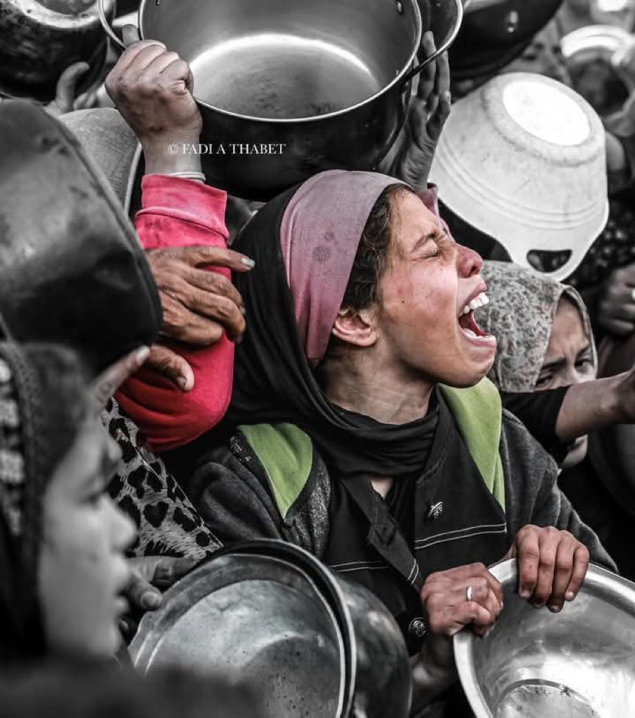 hajnader313's tweet image. یَا غَیُّور یَا غَیُّور یَا غَیُّور
ما دست به دامان غیرتت هستیم
#غزه_تموت_جوعاً