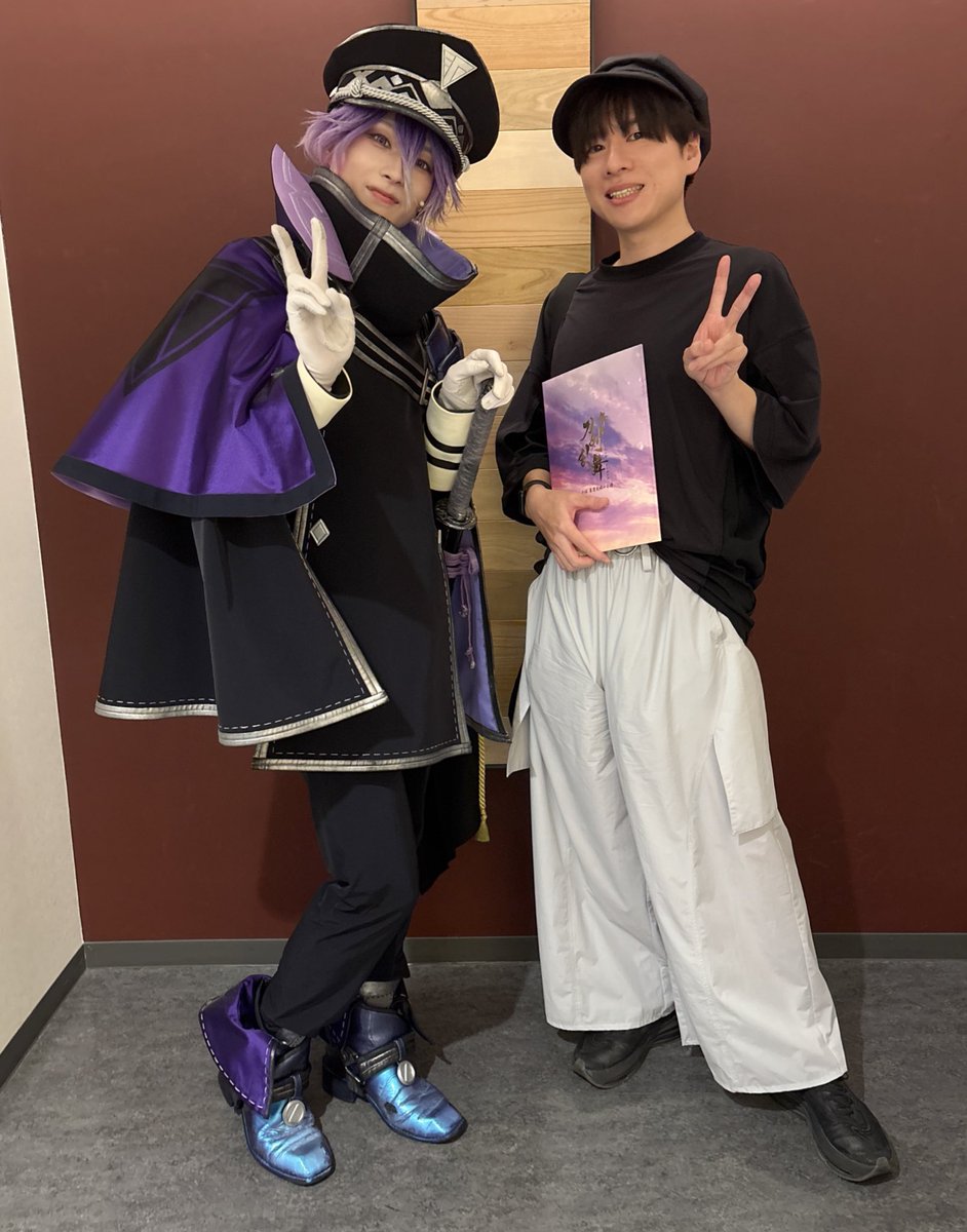 yuga_iwasaki's tweet image. #刀ステ 東京公演千秋楽ありがとうございました!
なんと、赤羽根健治さんが観劇して下さりました、、!
毎日お声を聞いているので本当に感激でした。
感想も頂けて本当に嬉しかったです。
大阪、福岡も水心子と頑張るよ☺️
待っててねー!!
#刀剣乱舞
#源清麿