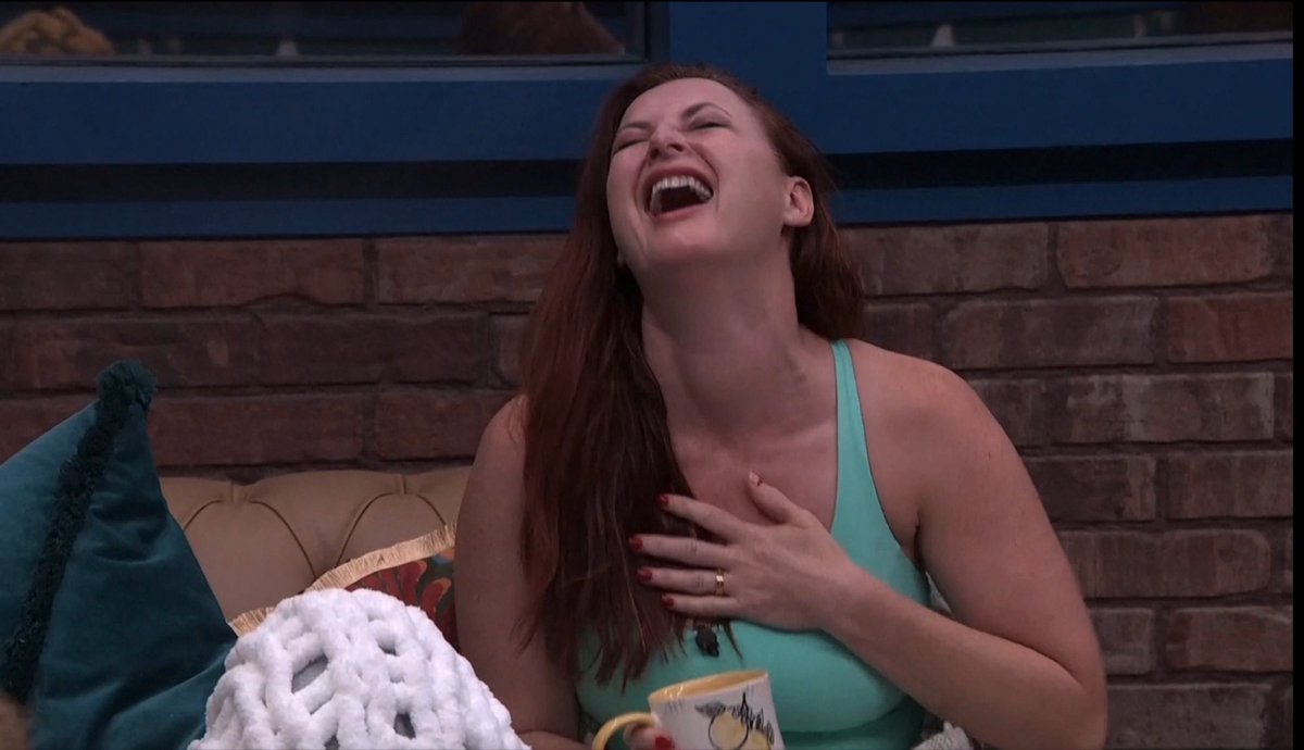 moremichonne's tweet image. Katherine: I know Morgan won’t share a word of what I just said
Meanwhile Morgan is literally telling Rachel 30 seconds after walking out of the room #bb27