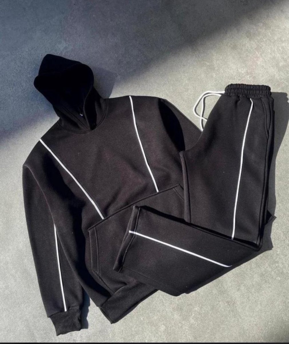 s_haleemah_'s tweet image. Hello, my name is Haleemah and I run @Leemahrealstyle
We create casual, corporate, and streetwear fits
made with skin-friendly, breathable fabrics.
Quality + comfort at prices you’ll love.
📥 Chat with me to order: wa.me/message/QHDU3W…
Please RT 💛💛