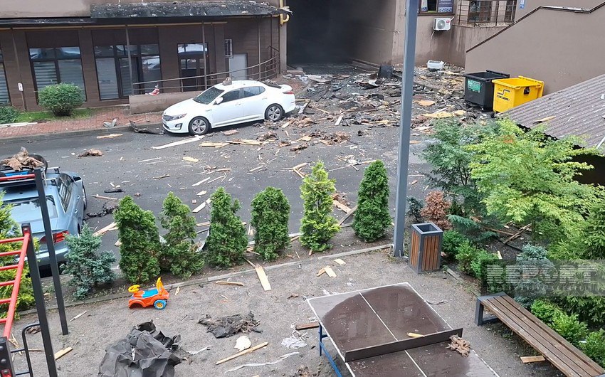 fuadshahbazov's tweet image. 📌In light of President Ilham Aliyev's recent remarks, #Russian missiles "surprisingly" landed very nearby the #AZE Embassy in #Kyiv yesterday, followed by human casualties. Moreover, #Kremlin-linked social media accounts actively engaged in anti-AZE campaign demanding to "punish…