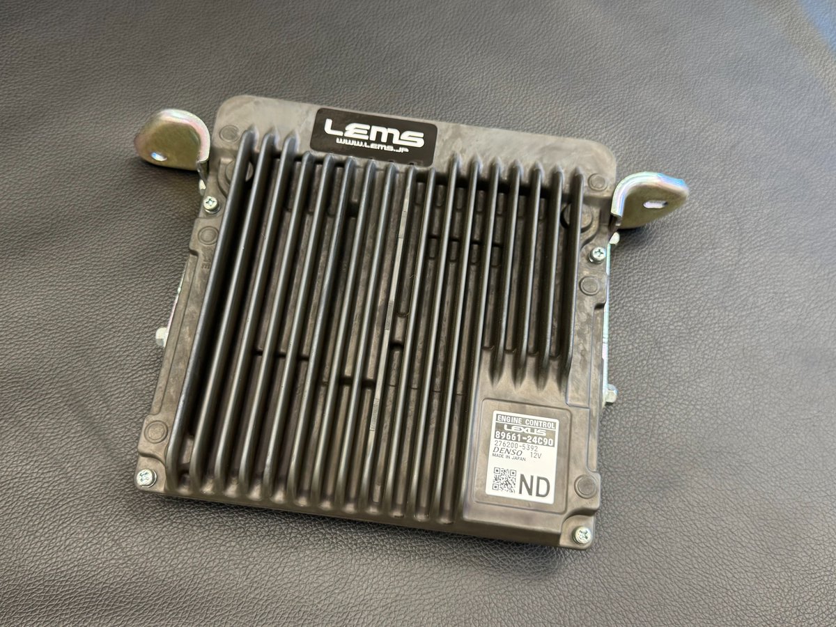 LEMS_JP's tweet image. 【RC350 FFMインストール】

RC350用フルコンをインストールいたしました。

RC/IS350ECUインストールは2時間～2.5時間です。

※状態によってはECUまたはお車をお預かりする場合もございます。

※通販ご希望の際はECU配送にて対応可

WEB SHOP準備中です。

#RC350 #IS350 #icode #lems