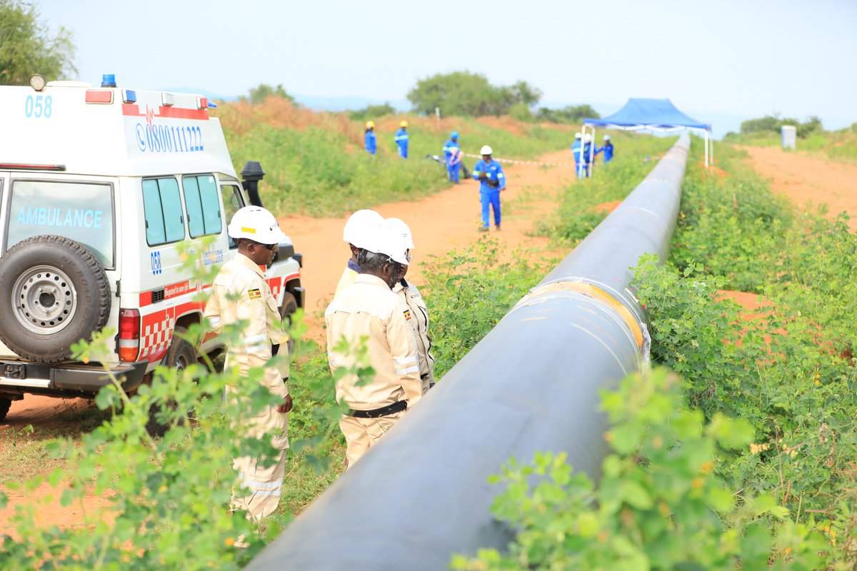 PAU_Uganda's tweet image. Fact or Fiction?
💭 #EACOP is only for transporting Uganda’s crude oil and includes no other infrastructure.
❌ Fiction!
While the East African Crude Oil Pipeline (@EACOP_ ) will primarily transport Uganda’s crude to the international market, it also comes with a major digital…