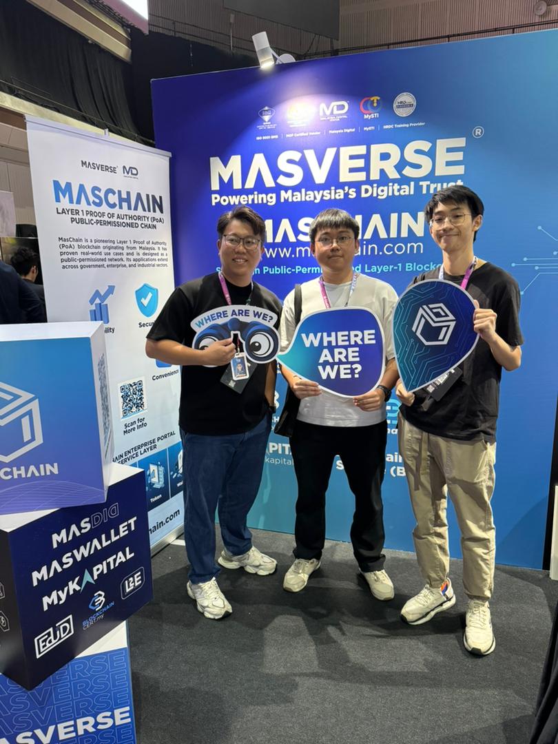 MasverseHub's tweet image. 🌞 GM Kuala Lumpur!
We’re LIVE at Malaysia Blockchain Week (@MalaysiaBCW) #MYBW2025🏙️🔥
Come vibe with us at the @MasverseHub booth, explore how @MasChainMY powers our ecosystem, mint your blockchain certs, join exciting giveaway campaigns & win up to 690 USDT prize pool, plus…