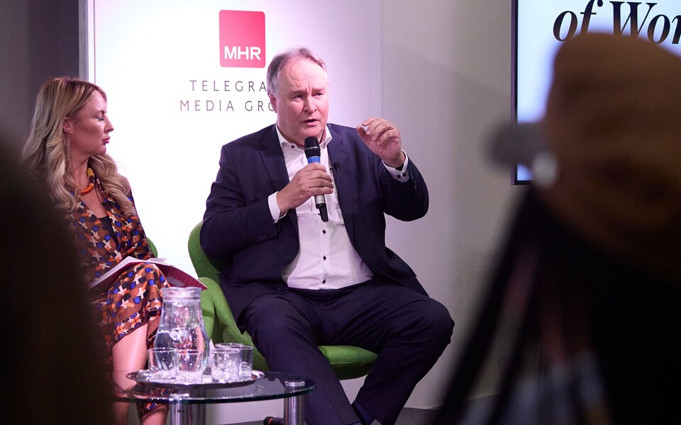 What will workplace happiness look like in 2050? 🎤✨

Our #WorldofWork2050 panel brought together four thought leaders for an inspiring conversation about the emerging trends and technologies shaping the future of work.

Discover the key takeaways from Tom Cheesewright, Sophie