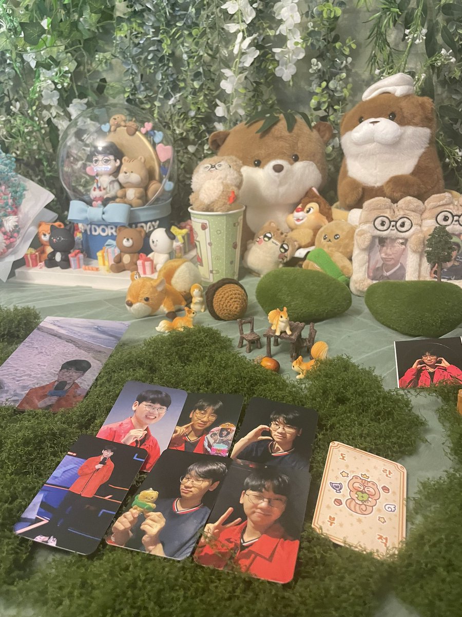 dorantopia's tweet image. 주말에못달린대신
오늘 열심히 달렸습니다 
충성충성 충~성 ^^7 🌰🍀🐿️   🐾 🐾