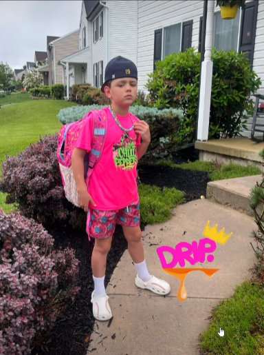 skyeryy's tweet photo. Stepped out lookinβ like the final boss of elementary school π·π· Yβall still doing recess, Iβm doing runways π·π· #TooMuchDrip #PreschoolPoppin https://t.co/0Qp7tDnubI